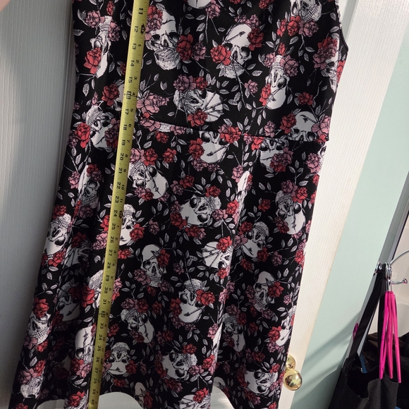 Torrid Floral Skull Scuba Skater Dress- Size 2x (I think- READ DESCRIPTION) - Picture 8 of 9